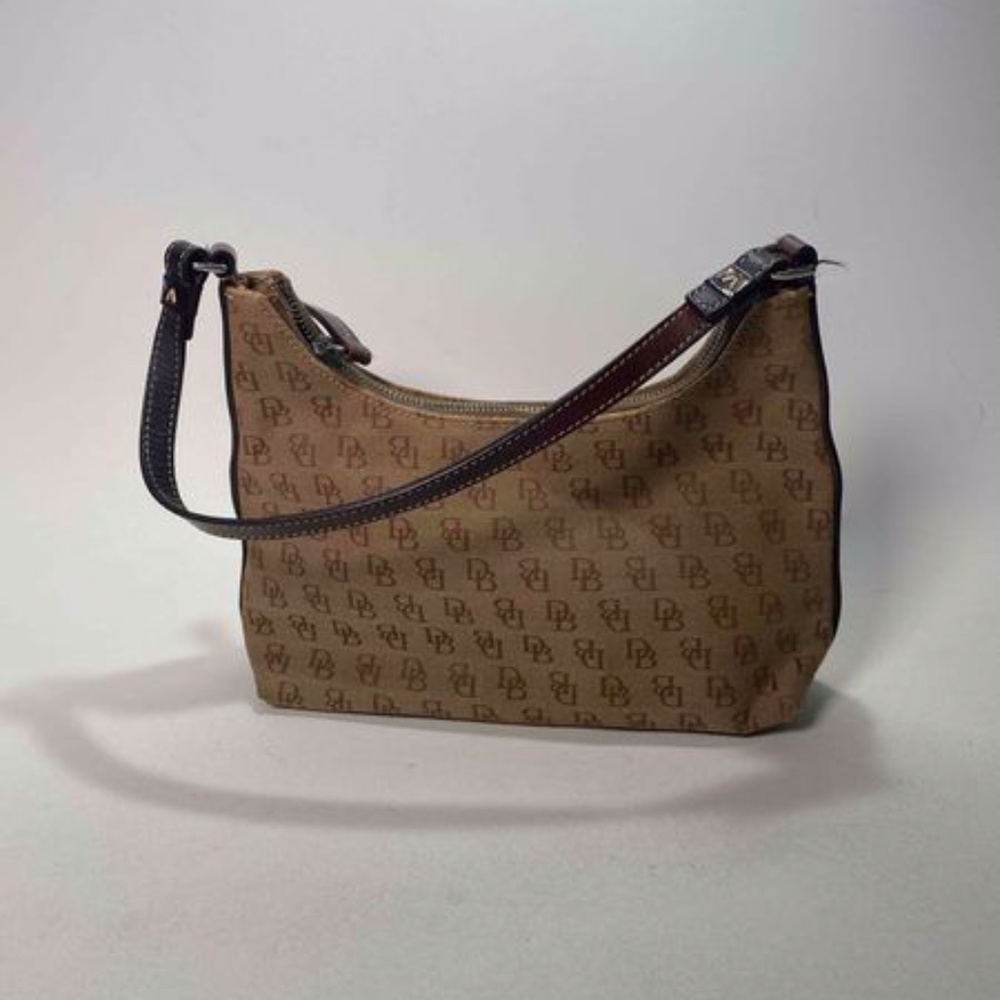 DOONEY & BOURKE Hobo Shoulder Signature Bag Tan